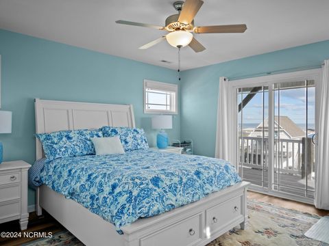 A home in North Topsail Beach