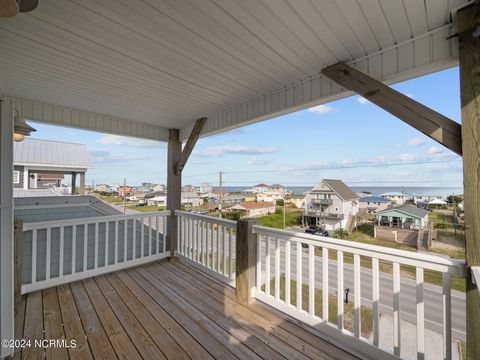 A home in North Topsail Beach