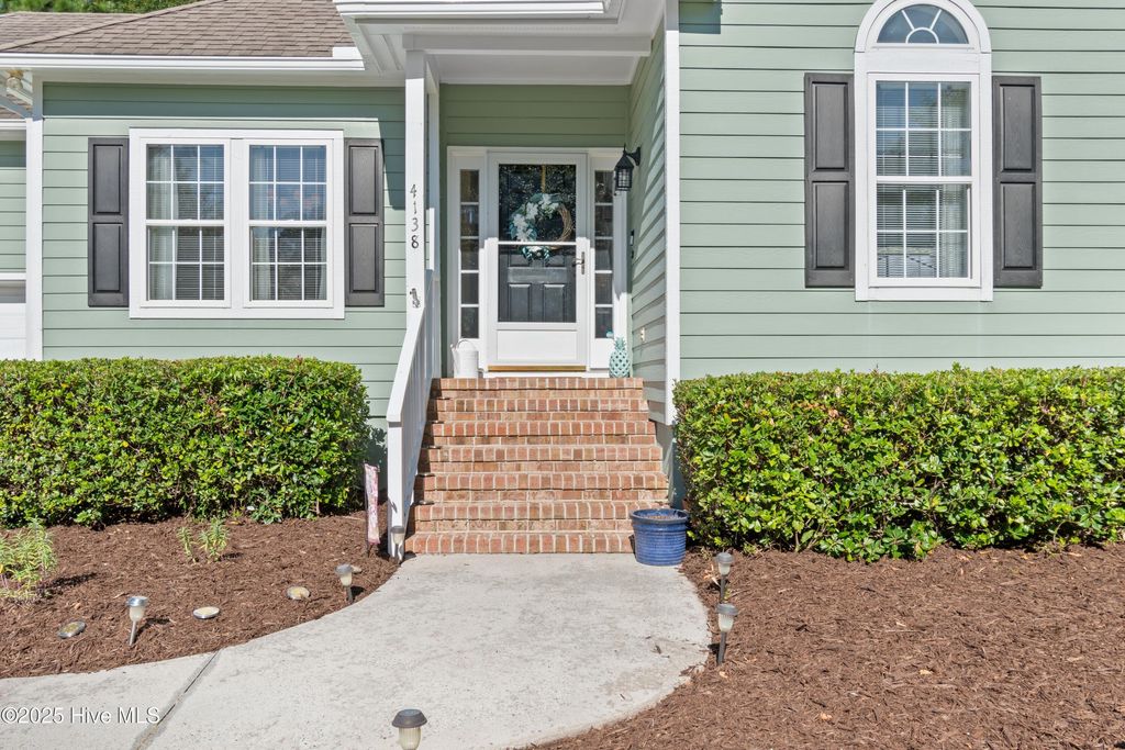Photo of 4138 Churchill Circle SE, Southport, NC 28461 (MLS # 100529160)