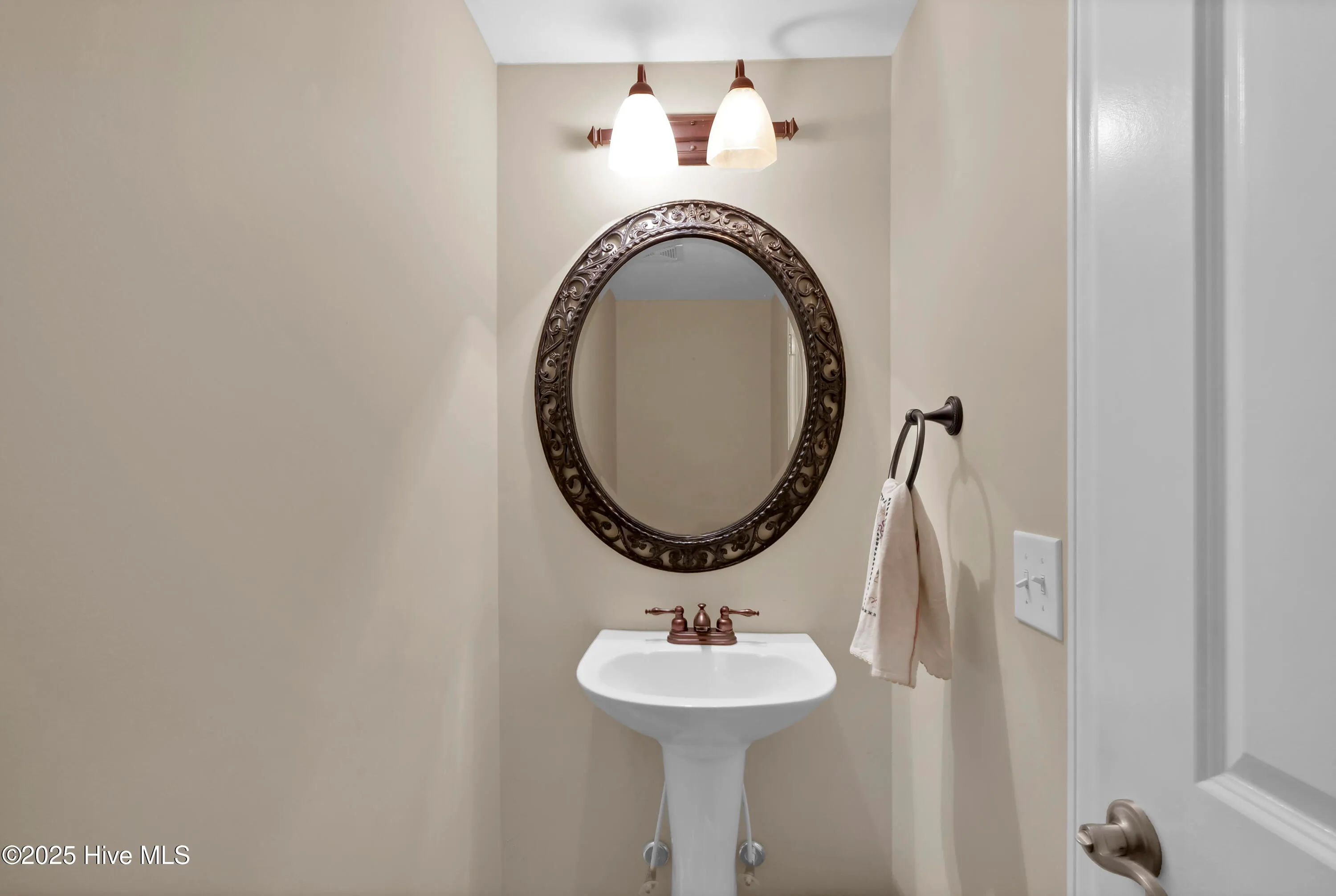 Wilmington, North Carolina 28412, United States, 3 Bedrooms Bedrooms, ,3 BathroomsBathrooms,Residential,Pending,81967