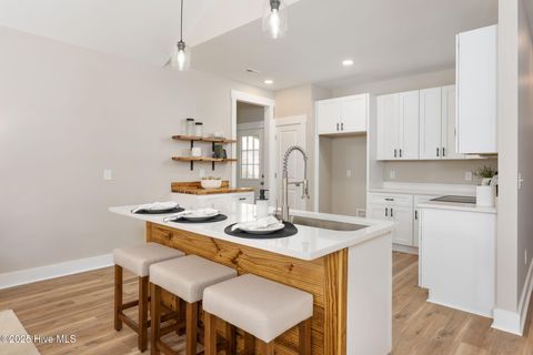 Tiny photo for 329 N Dyson Street, Holly Ridge, NC 28445 (MLS # 100542761)