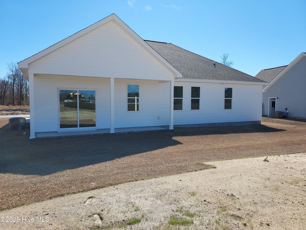 Photo of 651 Bright Harvest Drive, Maysville, NC 28555 (MLS # 100511439)