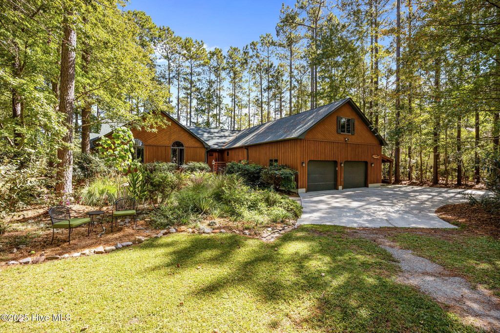 Photo of 64 Leeward Lane, Oriental, NC 28571 (MLS # 100535473)