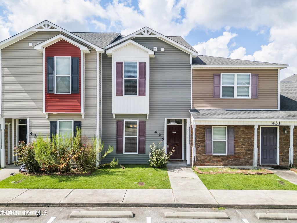 Photo of 429 Caldwell Loop, Jacksonville, NC 28546 (MLS # 100525972)