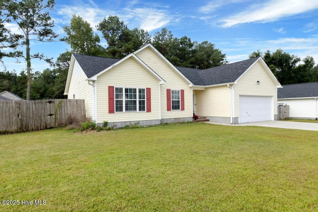 Photo of 94 Pollard Drive, Jacksonville, NC 28540 (MLS # 100531735)