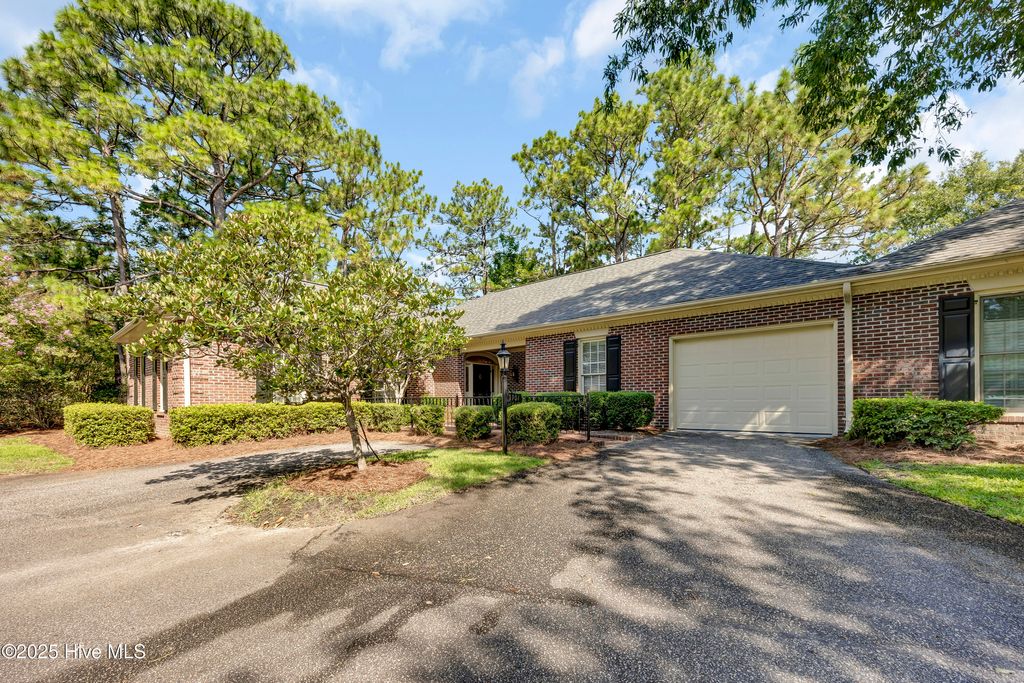 Photo of 1901 Brewton Court, Wilmington, NC 28403 (MLS # 100523408)