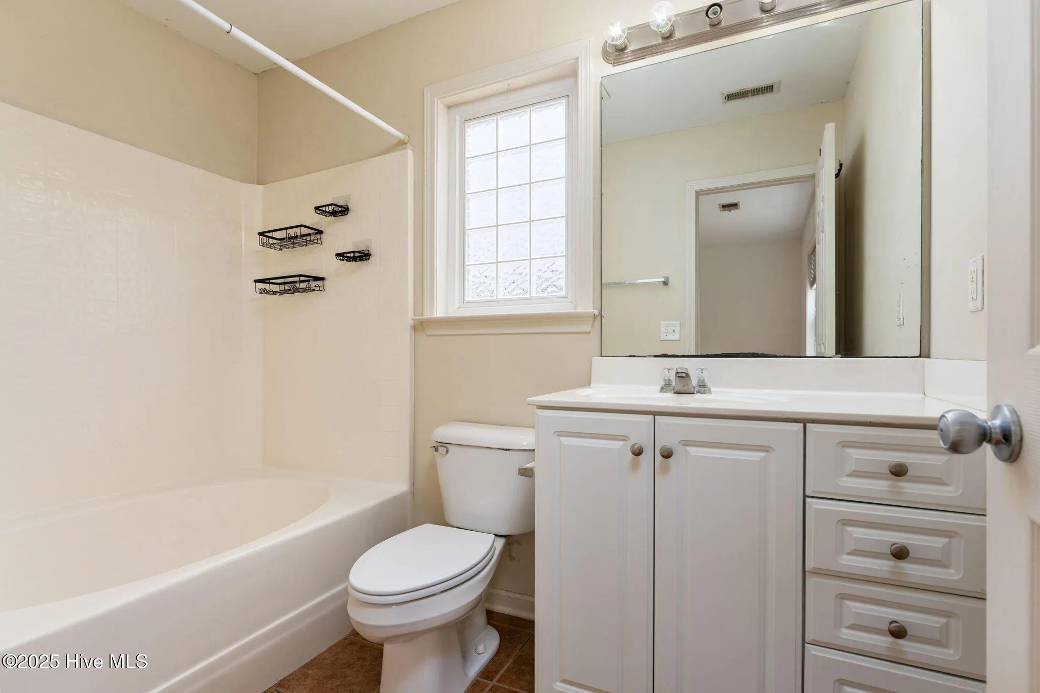 Leland, North Carolina 28451, United States, 3 Bedrooms Bedrooms, ,2 BathroomsBathrooms,Residential,Active,170222