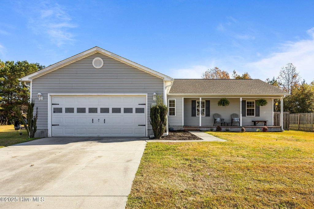 Photo of 105 Poplar Ridge Road, Jacksonville, NC 28546 (MLS # 100541973)