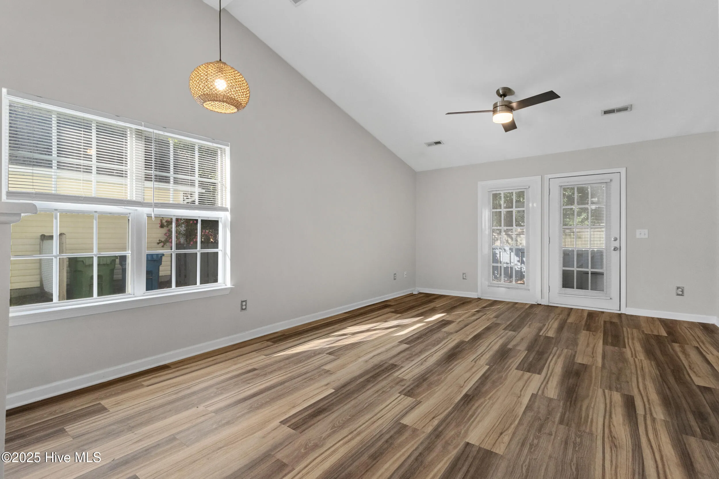 Wilmington, North Carolina 28405, United States, 2 Bedrooms Bedrooms, ,2 BathroomsBathrooms,Residential,Active,224288