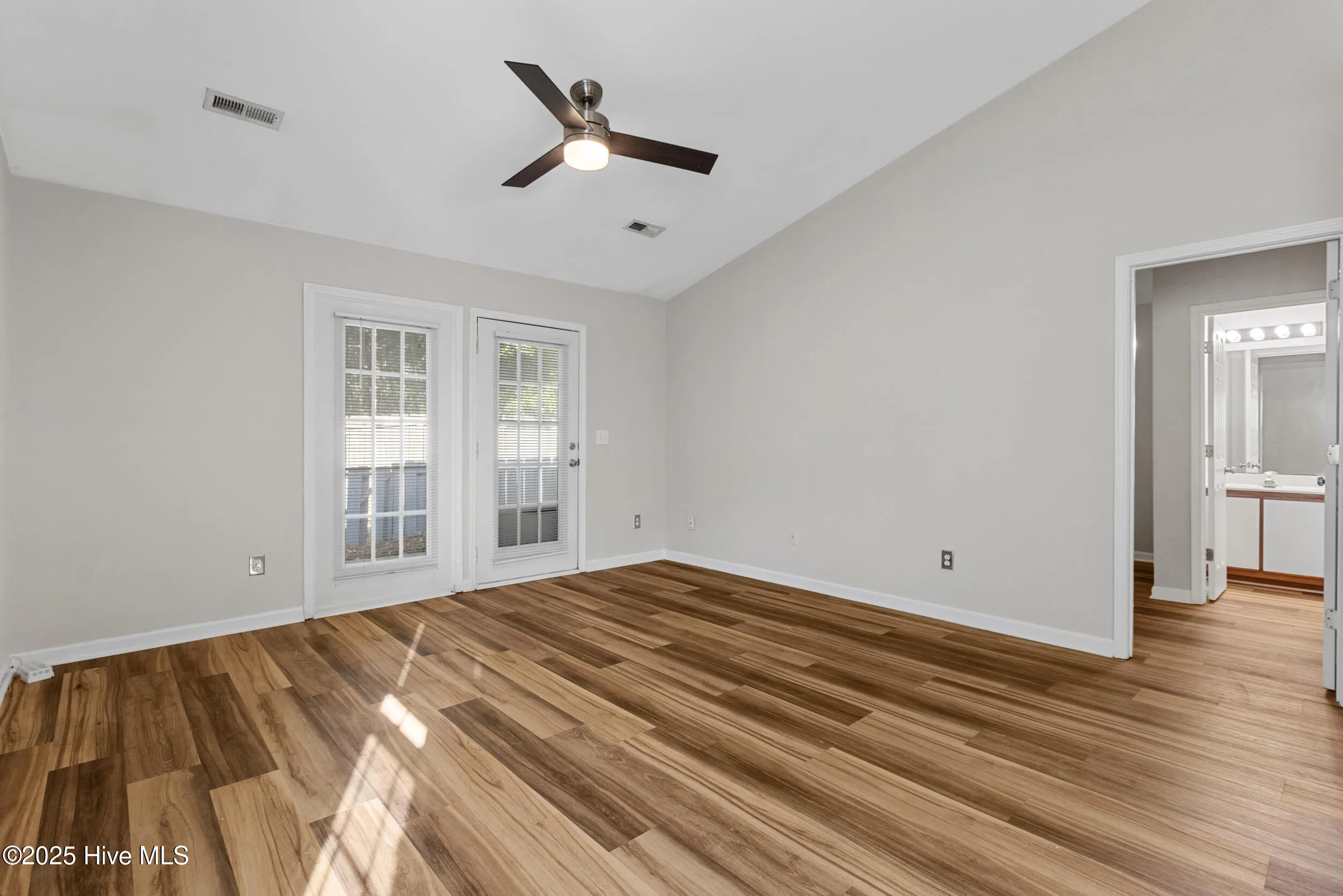 Wilmington, North Carolina 28405, United States, 2 Bedrooms Bedrooms, ,2 BathroomsBathrooms,Residential,Active,224288