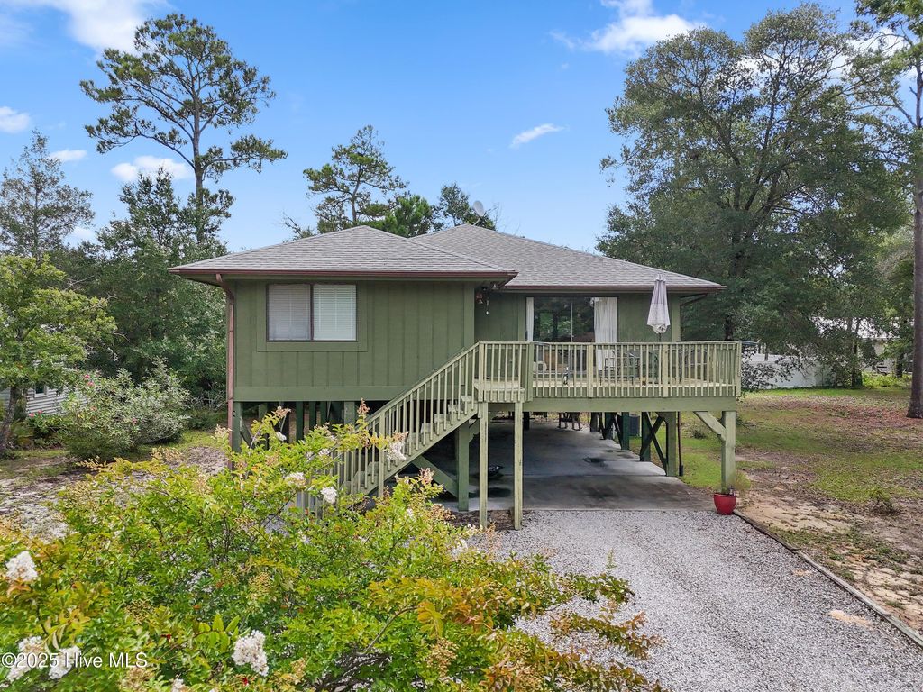 Photo of 118 NW 21st Street, Oak Island, NC 28465 (MLS # 100519095)