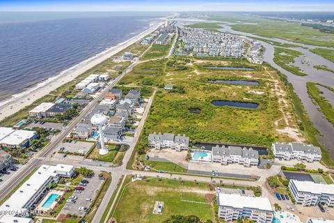 A home in Ocean Isle Beach