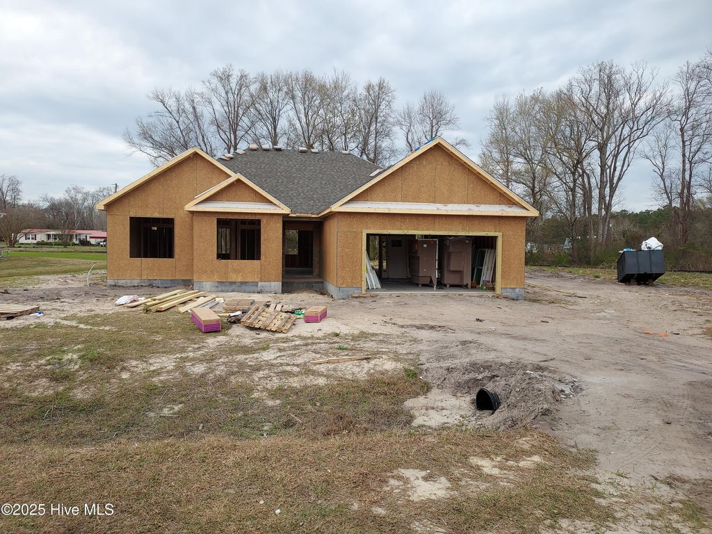 Photo of 663 Bright Harvest Drive, Maysville, NC 28555 (MLS # 100497598)