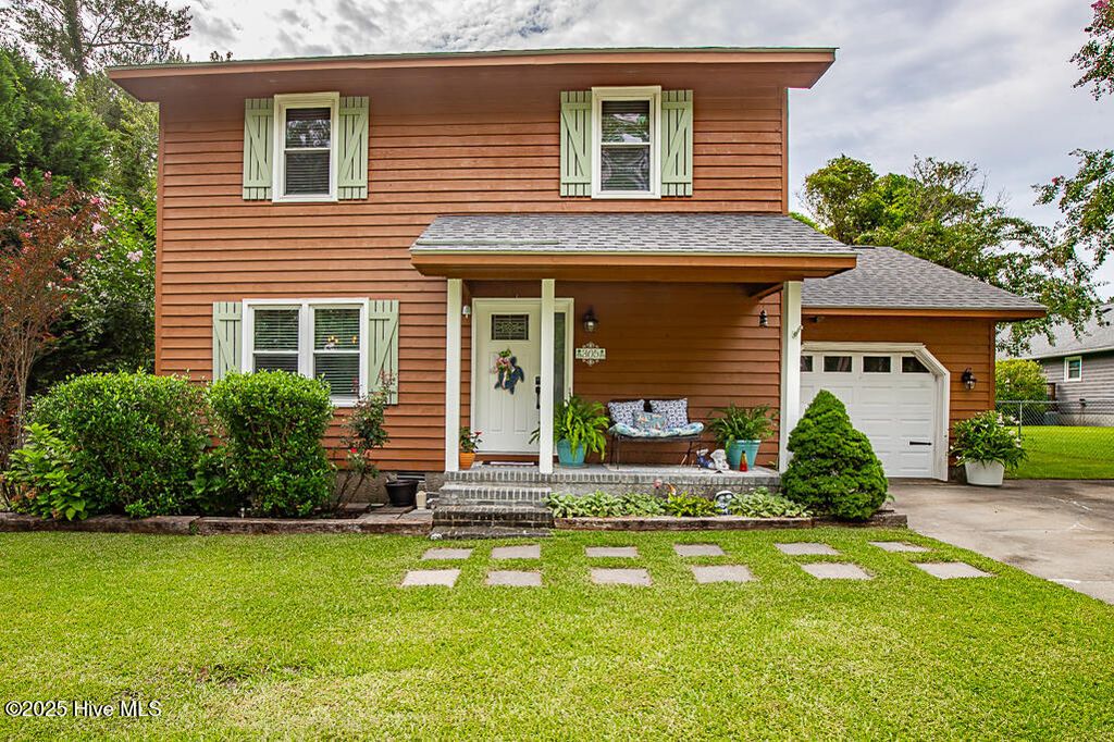 Photo of 305 Berkshire Drive, Havelock, NC 28532 (MLS # 100524962)