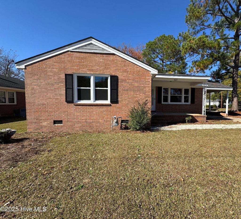 Photo of 1622 W Raleigh Boulevard, Rocky Mount, NC 27803 (MLS # 100539047)