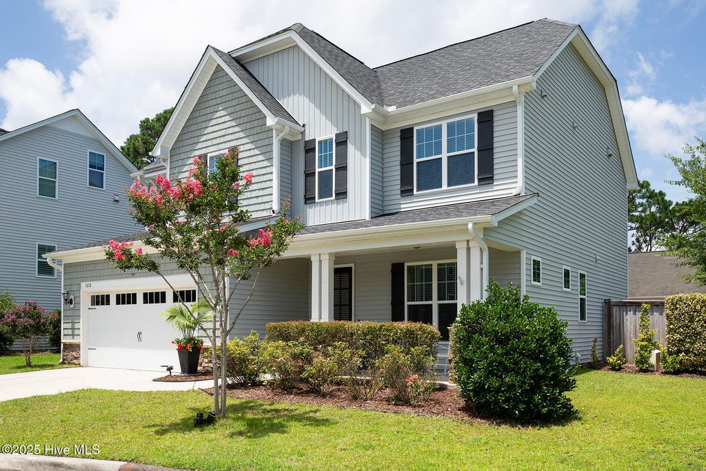 Photo of 5028 Laurenbridge Lane, Wilmington, NC 28409 (MLS # 100517824)