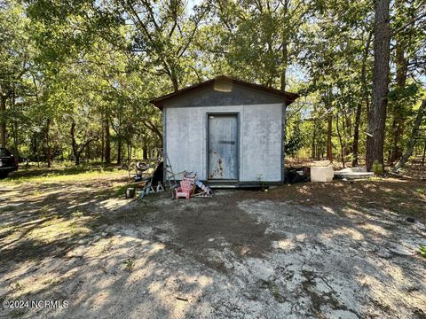 A home in Raeford