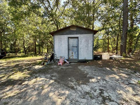 A home in Raeford