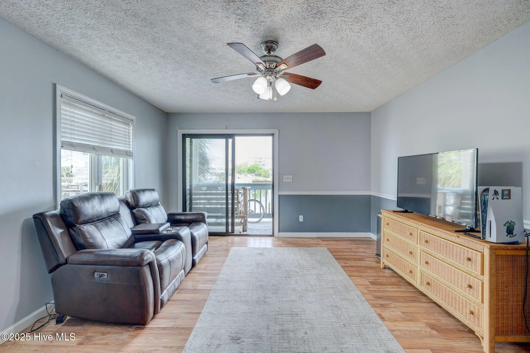 Carolina Beach, North Carolina 28428, United States, 2 Bedrooms Bedrooms, ,2 BathroomsBathrooms,Residential,Active,114118