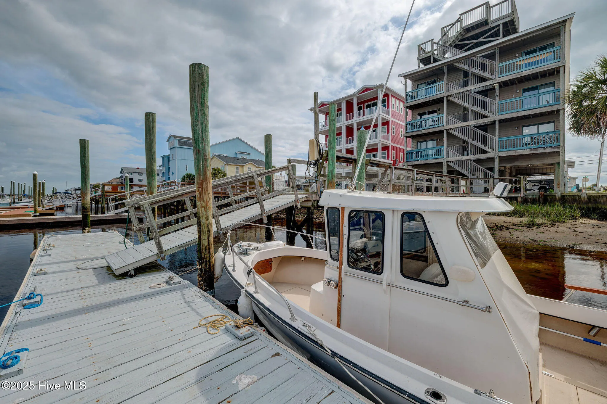 Carolina Beach, North Carolina 28428, United States, 2 Bedrooms Bedrooms, ,2 BathroomsBathrooms,Residential,Active,114118