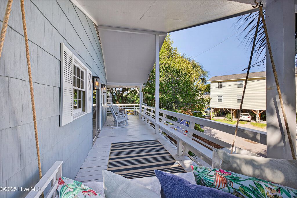 Photo of 13 Myrtle Court, Wrightsville Beach, NC 28480 (MLS # 100527009)