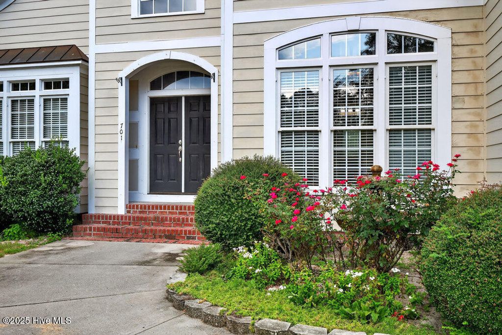 Photo of 701 Winery Way, Wilmington, NC 28411 (MLS # 100526885)