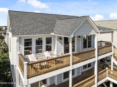 Tiny photo for 1417 N Topsail Drive, Surf City, NC 28445 (MLS # 100534718)