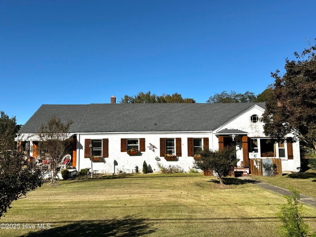 Photo of 301 Goldsboro Street N, Goldsboro, NC 27863 (MLS # 100536785)