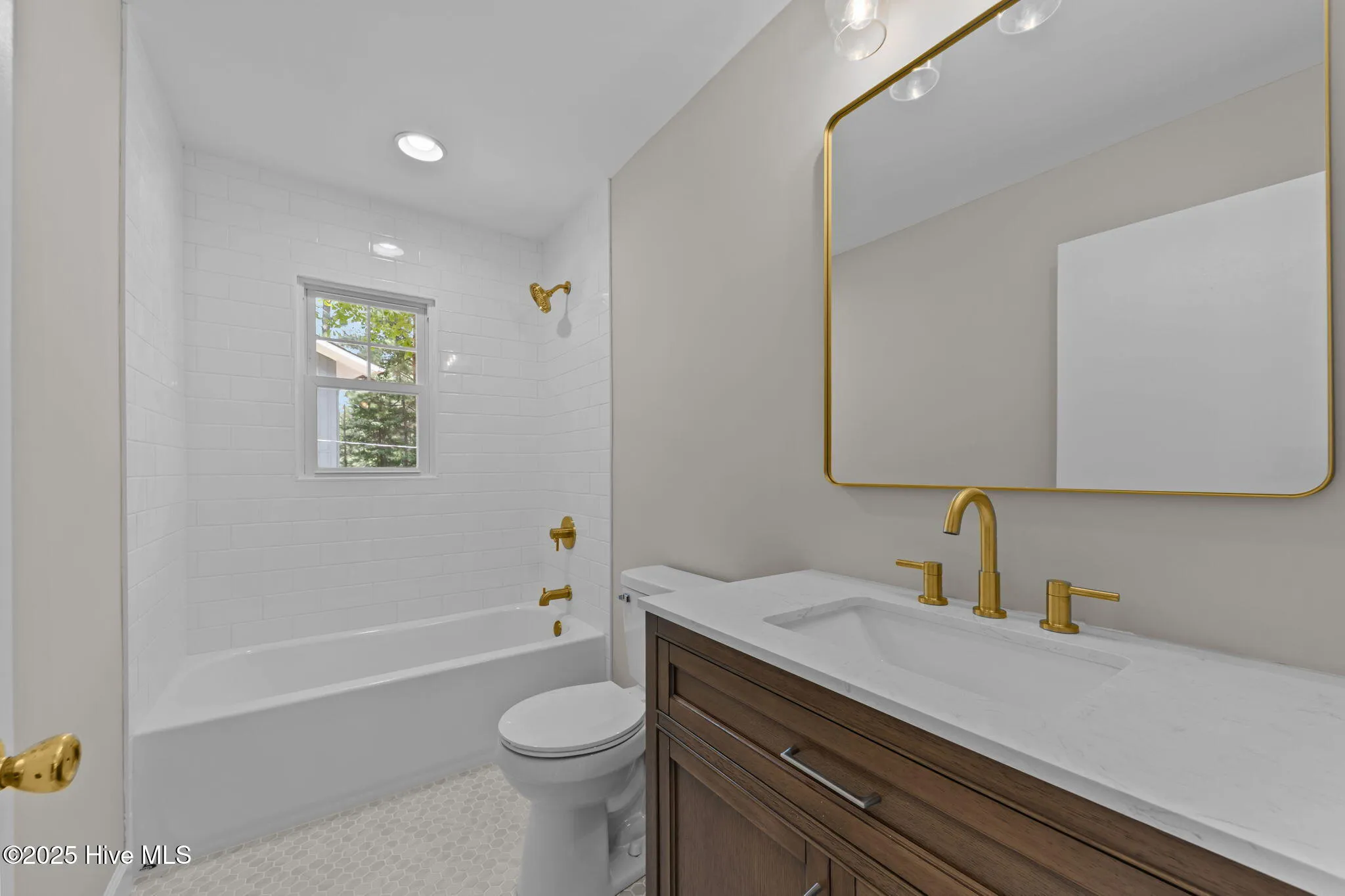 Whispering Pines, North Carolina 28327, United States, 3 Bedrooms Bedrooms, ,2 BathroomsBathrooms,Residential,Active,174428