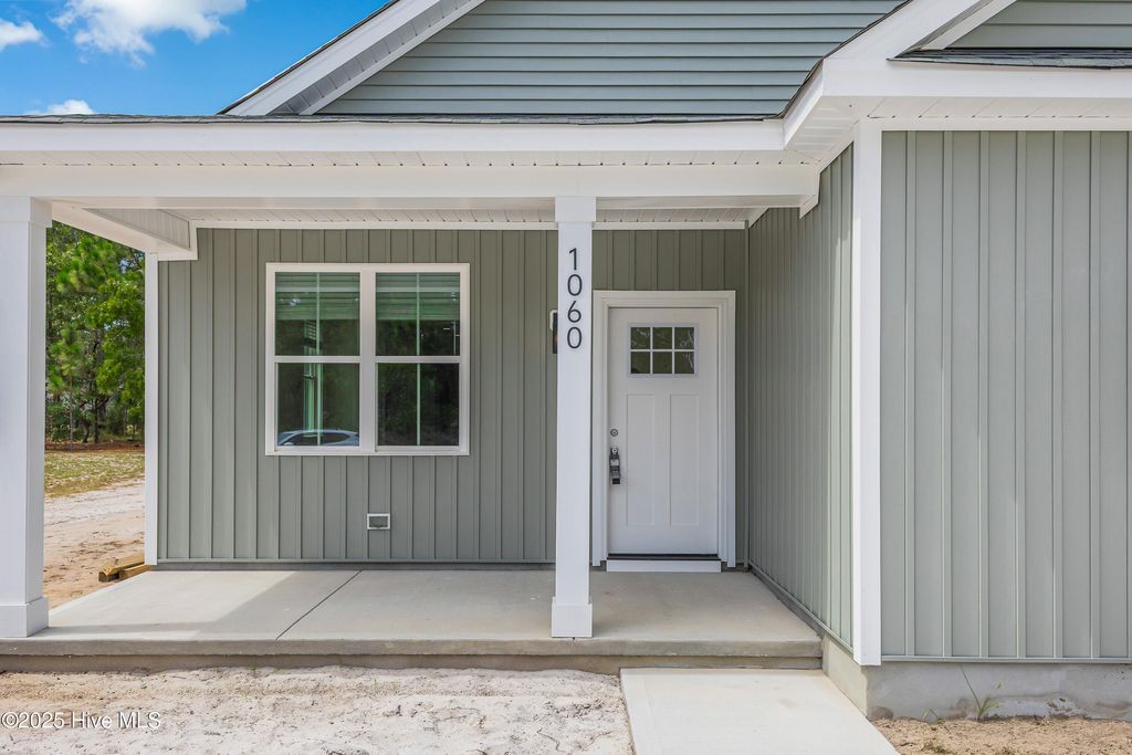 Photo of 1060 Springdale Road, Southport, NC 28461 (MLS # 100527527)