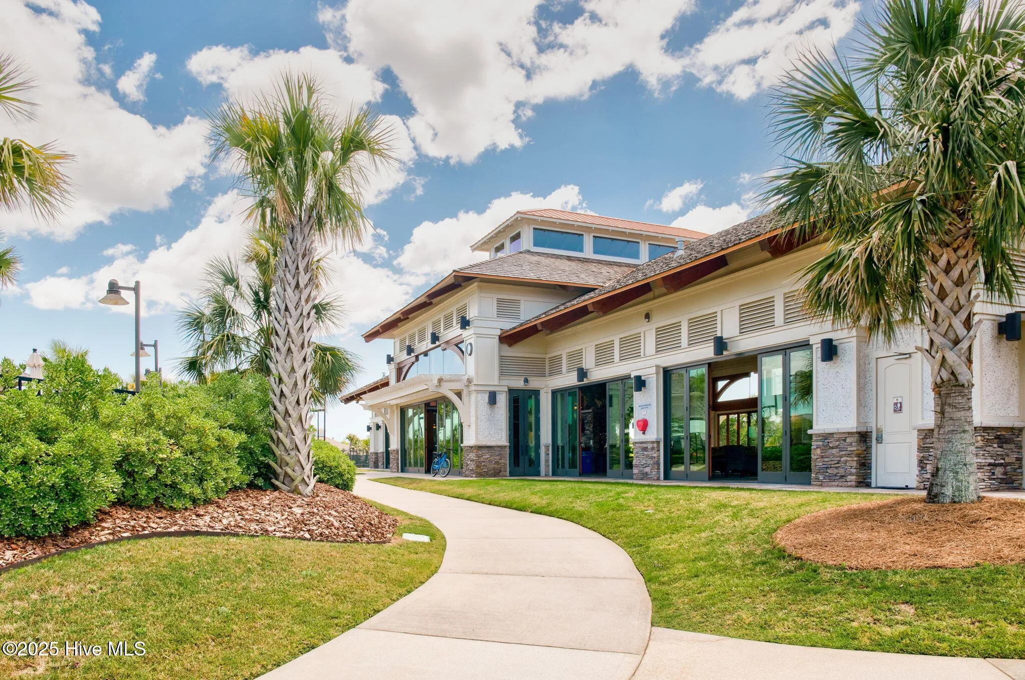 Leland, North Carolina 28451, United States, 4 Bedrooms Bedrooms, ,3 BathroomsBathrooms,Residential,Active,19980