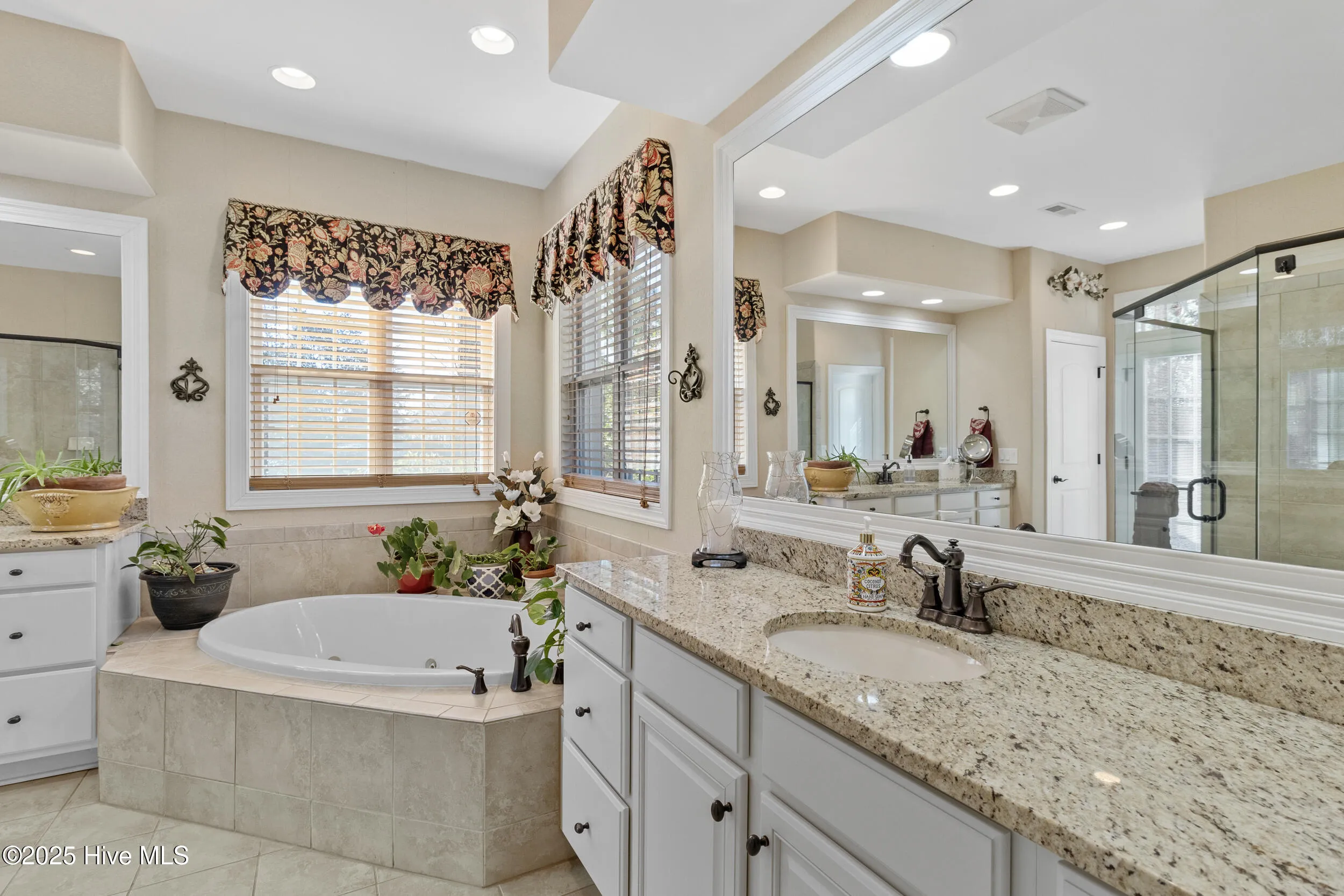 Leland, North Carolina 28451, United States, 4 Bedrooms Bedrooms, ,3 BathroomsBathrooms,Residential,Active,19980