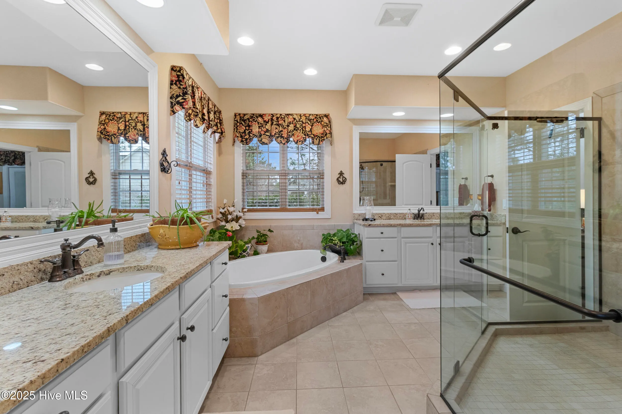 Leland, North Carolina 28451, United States, 4 Bedrooms Bedrooms, ,3 BathroomsBathrooms,Residential,Active,19980