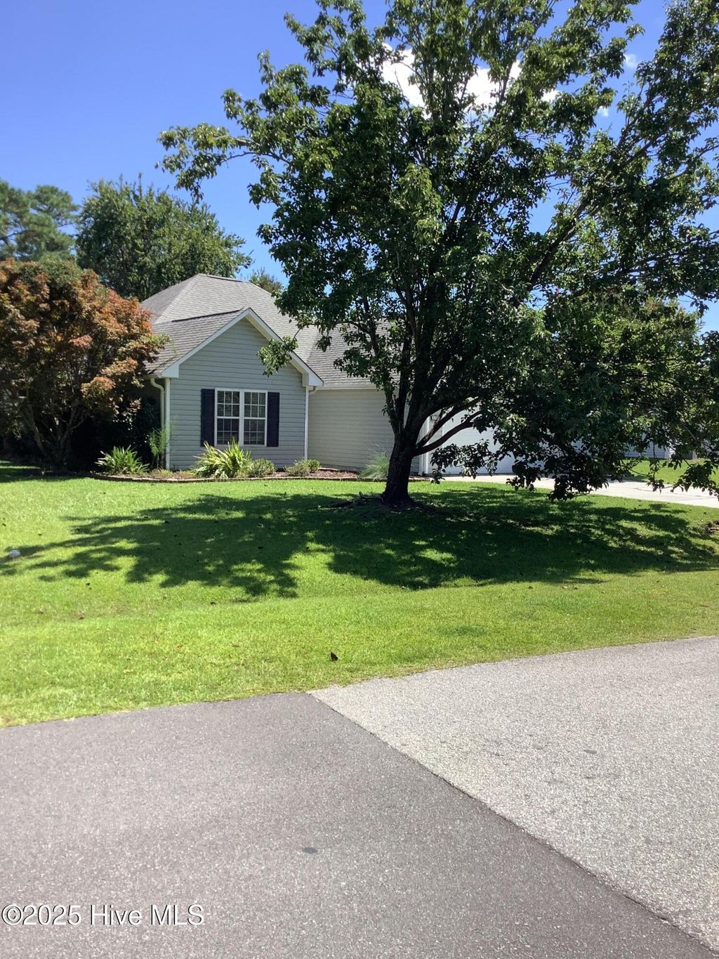 Photo of 143 N Belvedere Drive, Hampstead, NC 28443 (MLS # 100527969)