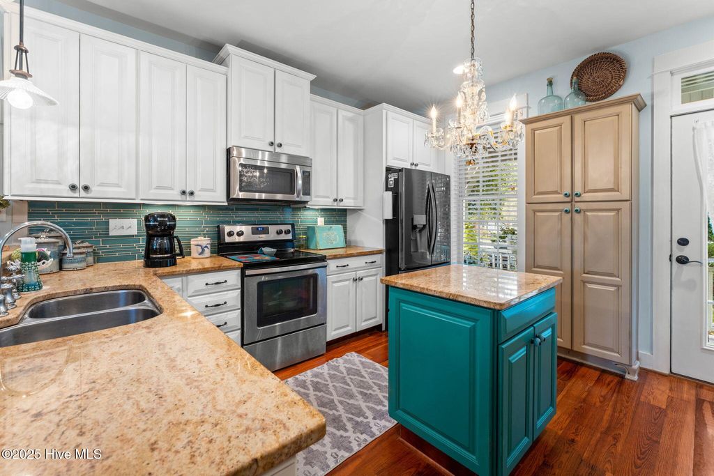 Photo of 826 N Caswell Avenue, Southport, NC 28461 (MLS # 100534580)