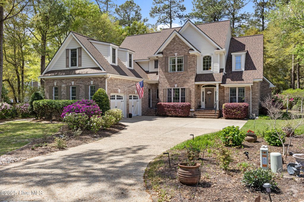 Photo of 8701 Lincolnshire Lane, Wilmington, NC 28411 (MLS # 100496337)