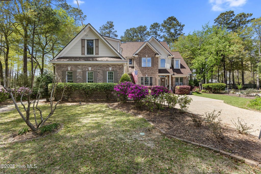 Photo of 8701 Lincolnshire Lane, Wilmington, NC 28411 (MLS # 100496337)