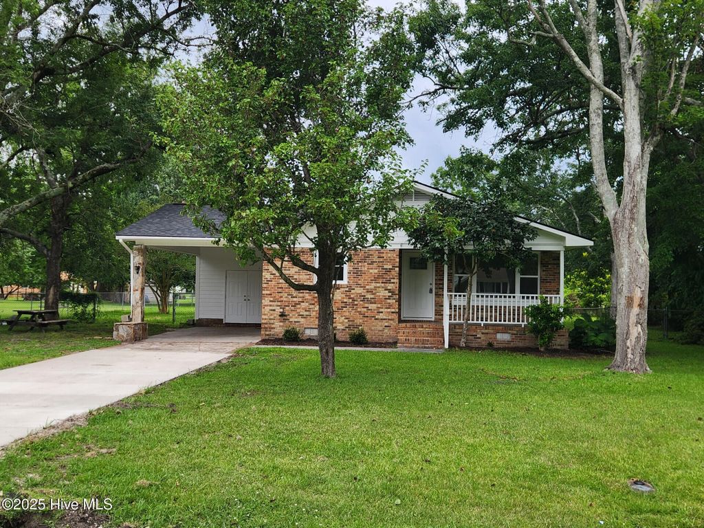 Photo of 104 Sandy Lane, Havelock, NC 28532 (MLS # 100514606)