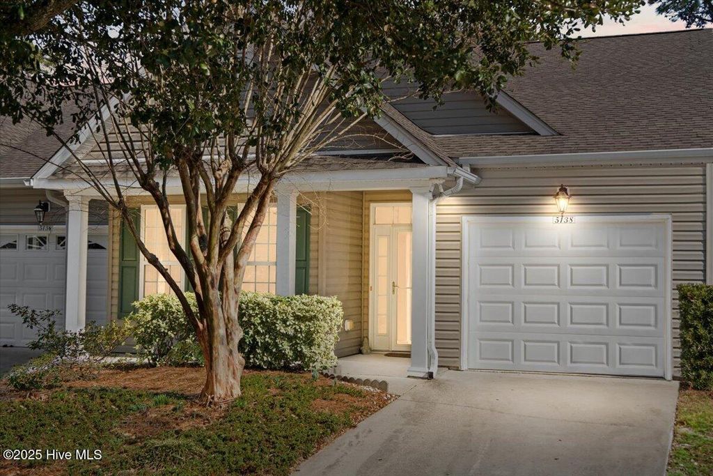 Photo of 5138 Elton Drive SE, Southport, NC 28461 (MLS # 100537429)