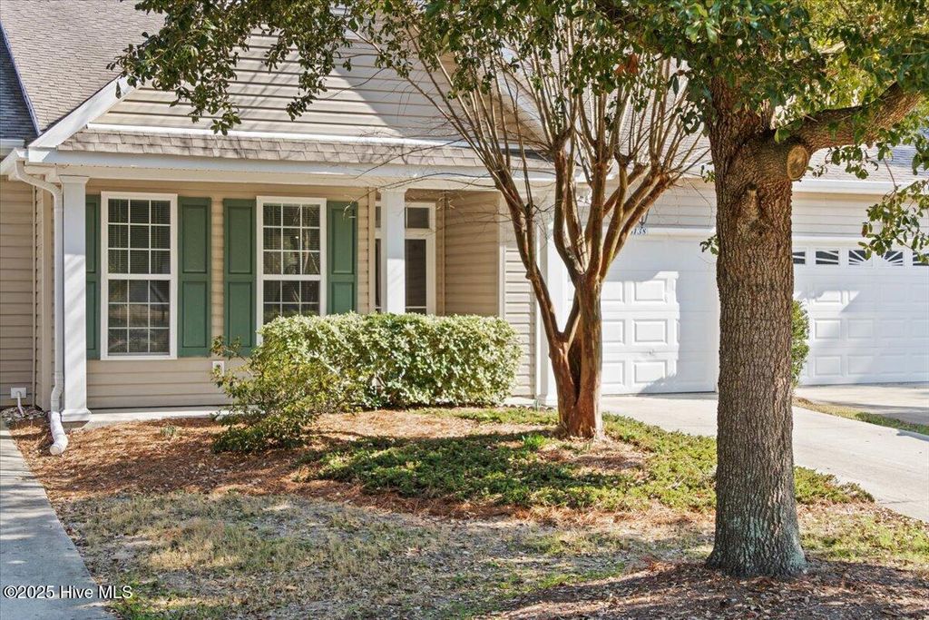 Photo of 5138 Elton Drive SE, Southport, NC 28461 (MLS # 100537429)