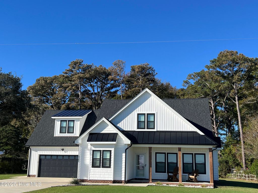 Photo of 1161 Waterlily Road, Coinjock, NC 27923 (MLS # 100536883)