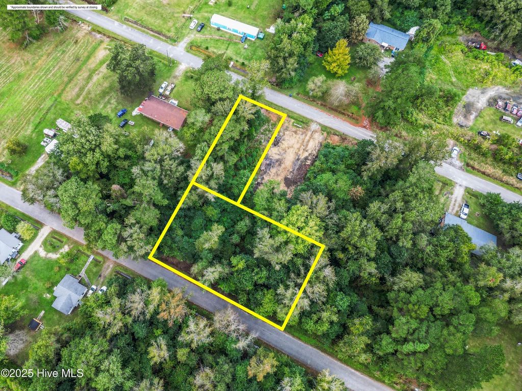 Photo of 9 Lucas Avenue, Rocky Point, NC 28457 (MLS # 100537127)