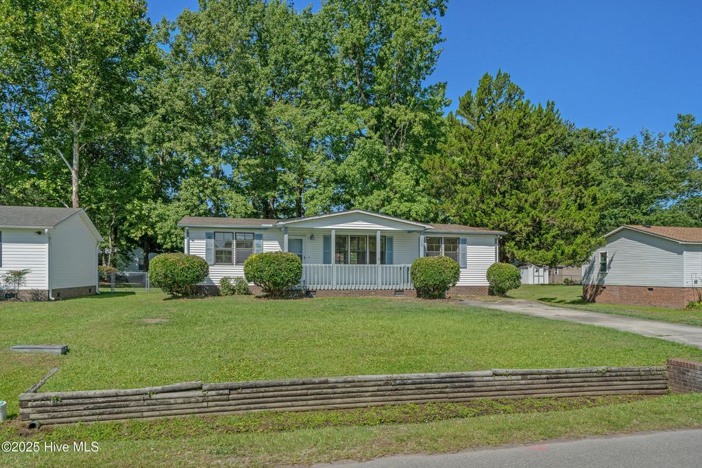 Photo of 1078 Waterview Lane SW, Carolina Shores, NC 28467 (MLS # 100515044)