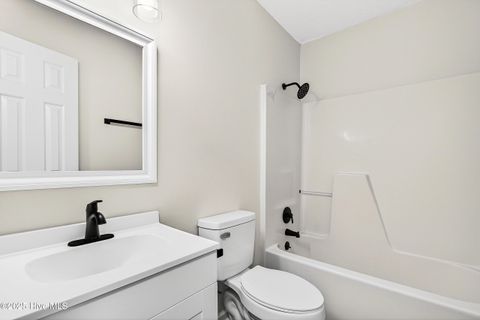 Tiny photo for 403 E Volant Street, Hubert, NC 28539 (MLS # 100543296)