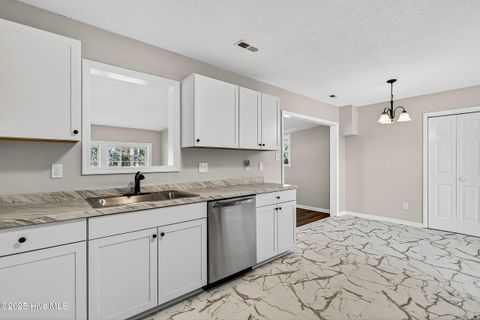 Tiny photo for 403 E Volant Street, Hubert, NC 28539 (MLS # 100543296)