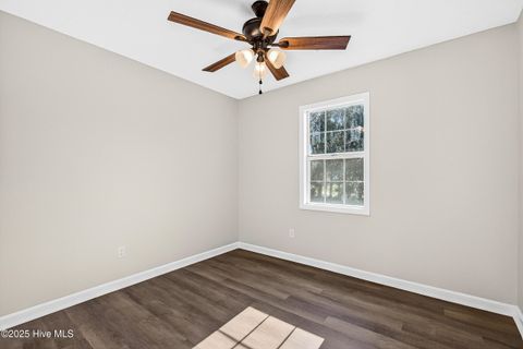 Tiny photo for 403 E Volant Street, Hubert, NC 28539 (MLS # 100543296)