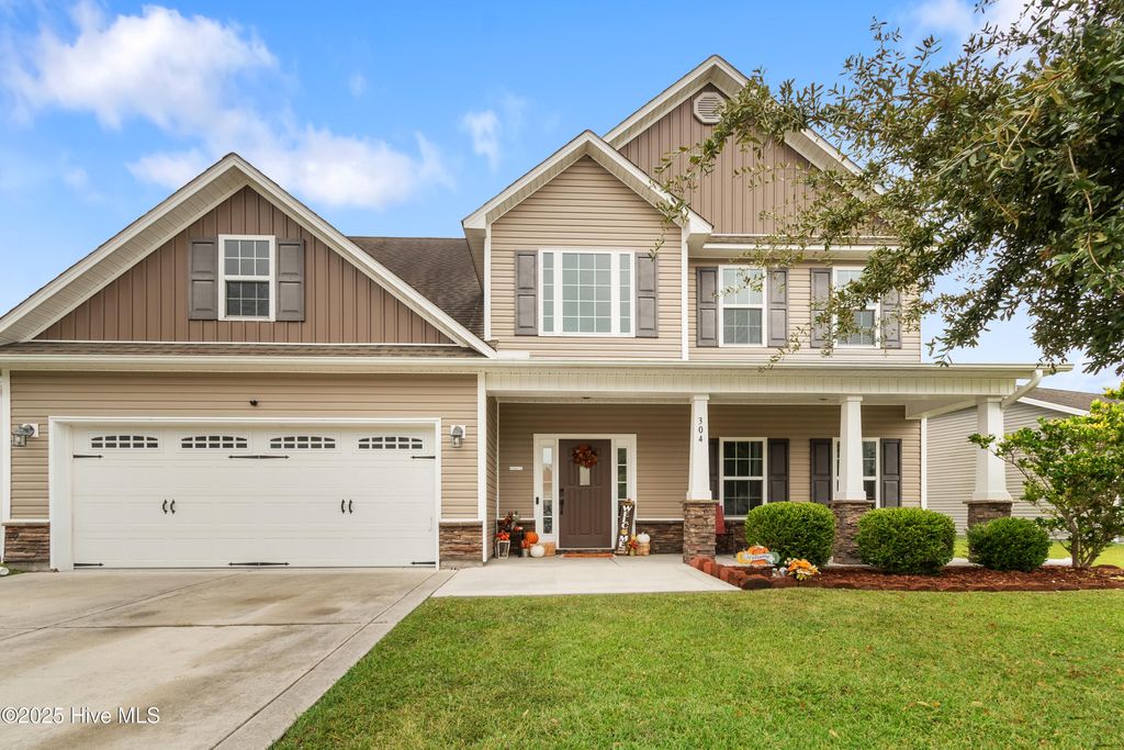 Photo of 304 Merin Height Road, Jacksonville, NC 28546 (MLS # 100532105)