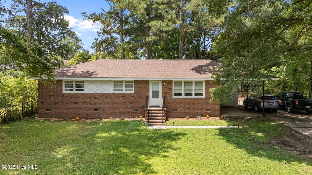 Photo of 1832 Blandwood Drive, Rocky Mount, NC 27801 (MLS # 100512745)