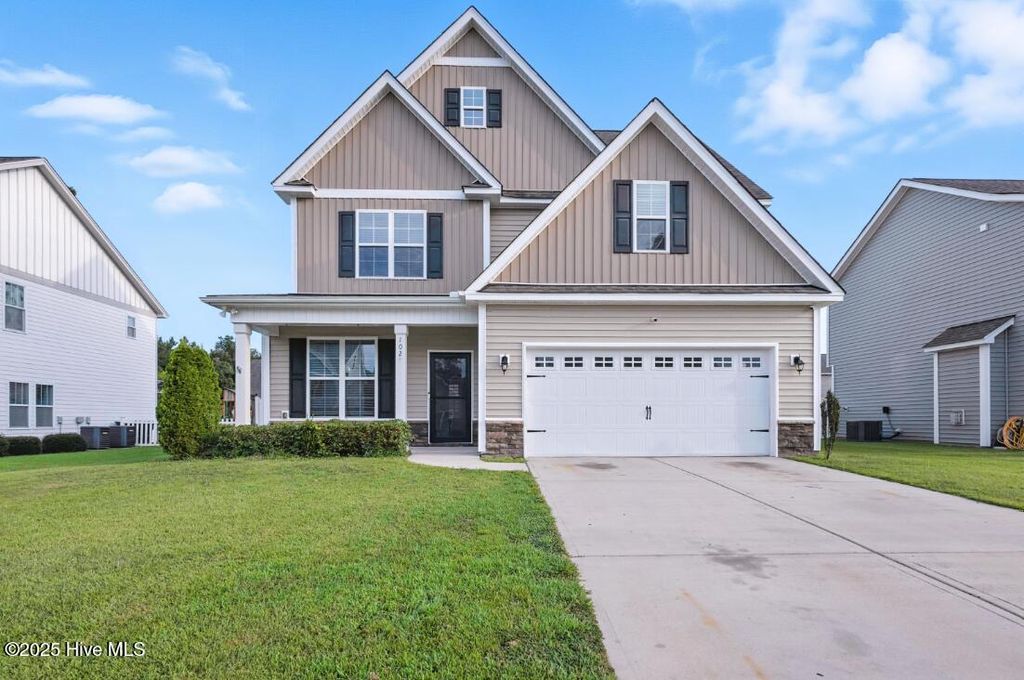 Photo of 102 Periwinkle Street, Burgaw, NC 28425 (MLS # 100511391)