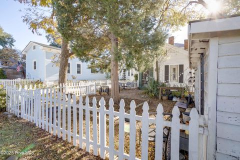 Tiny photo for 414 W Main Street, Washington, NC 27889 (MLS # 100542222)